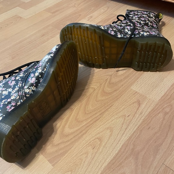 Floral Doc Martens - Picture 2 of 5